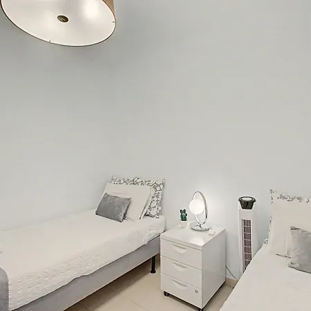 Nueva Suecia 805 *